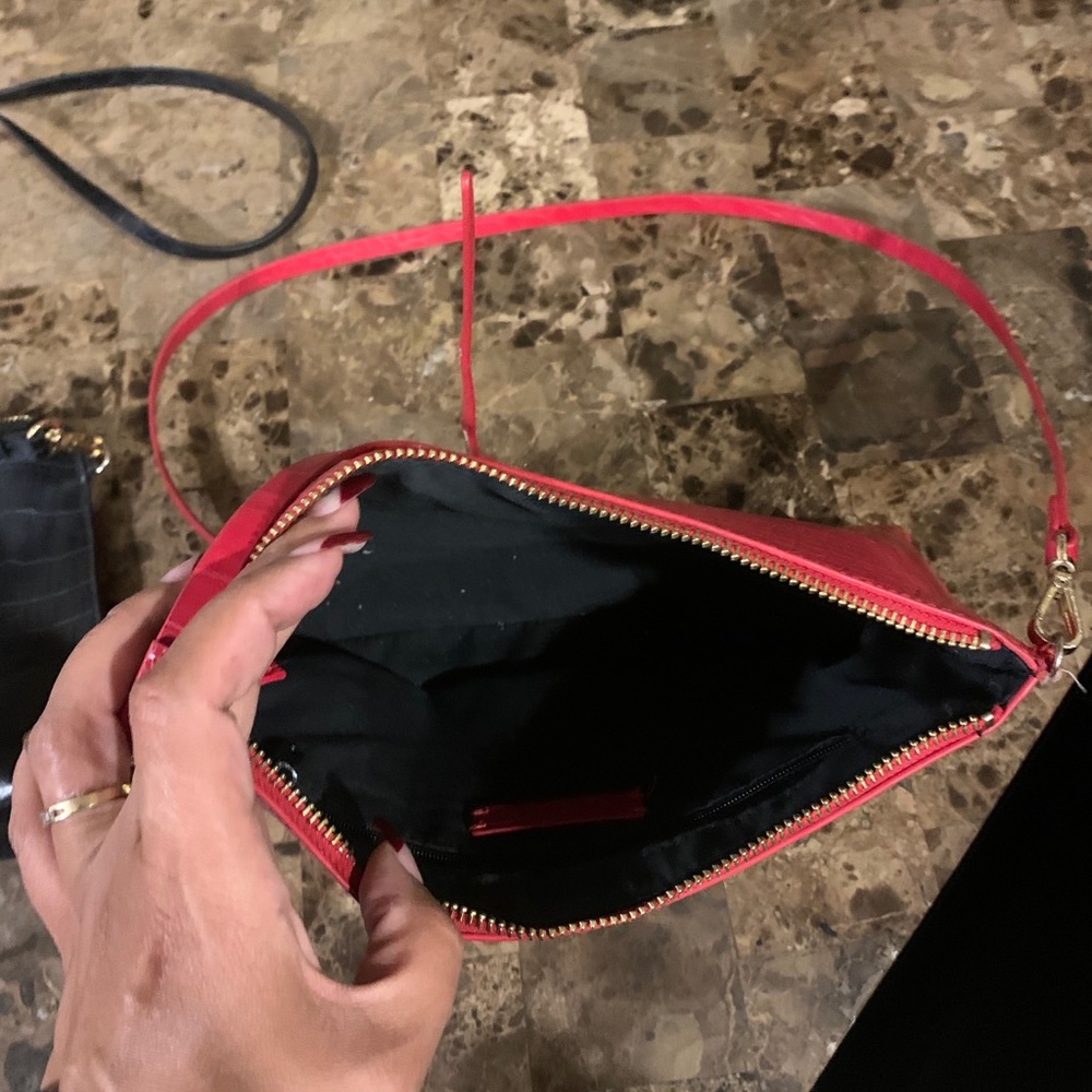 2 Crossbody purses 👜 - Picture 4 of 13